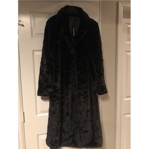 Women’s Boohoo Maxi Soft Faux  Fur Black Coat